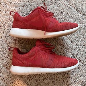 Nike Roshe Run shoes - reflective